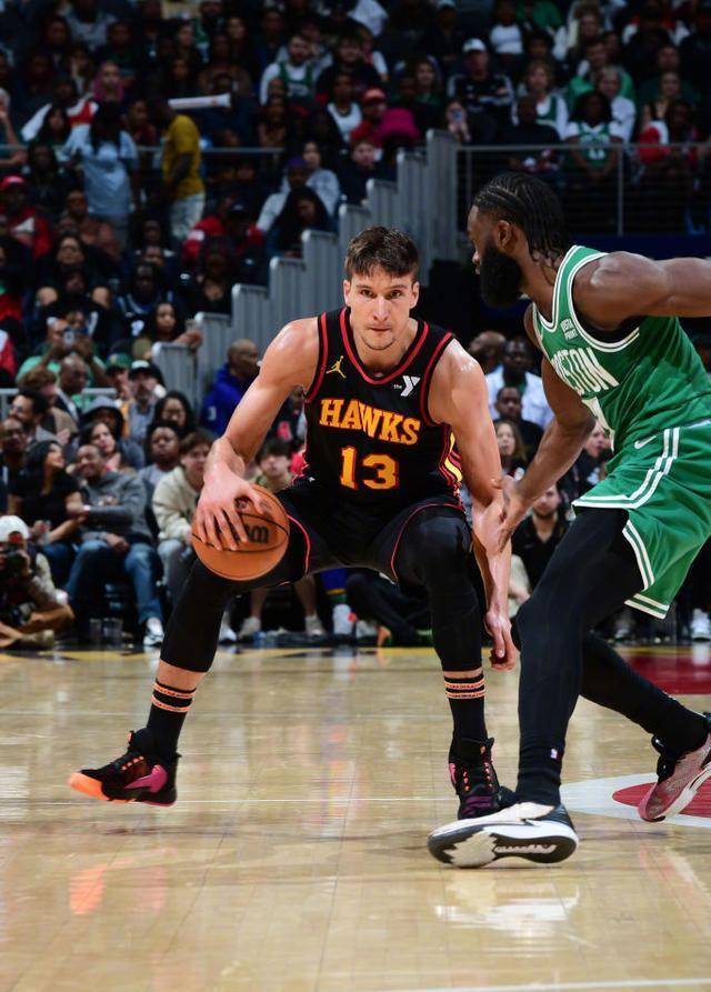 包含穆雷连续十二场比赛得分超过比赛规则变更，雄鹿不断突破！的词条